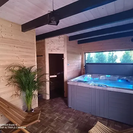 Holiday home Magnolia &